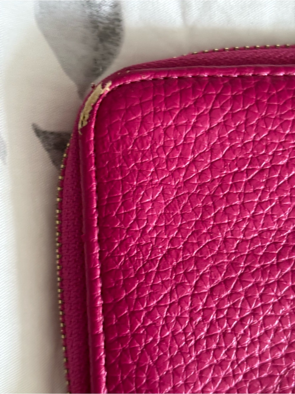 Pink Wallet - Picture 4 of 7